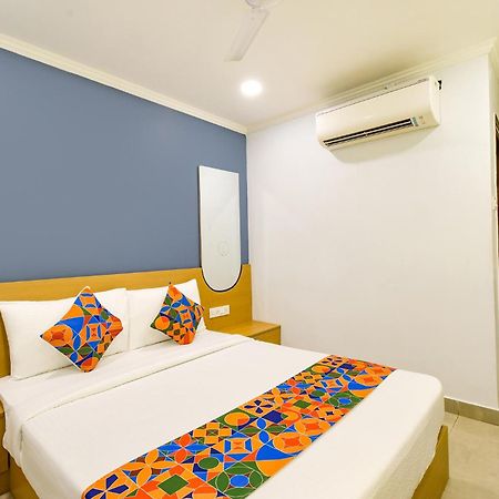 Fabhotel The Cinco Primera - Nr Kbr Park, Banjara Hills Hyderabad Exterior photo