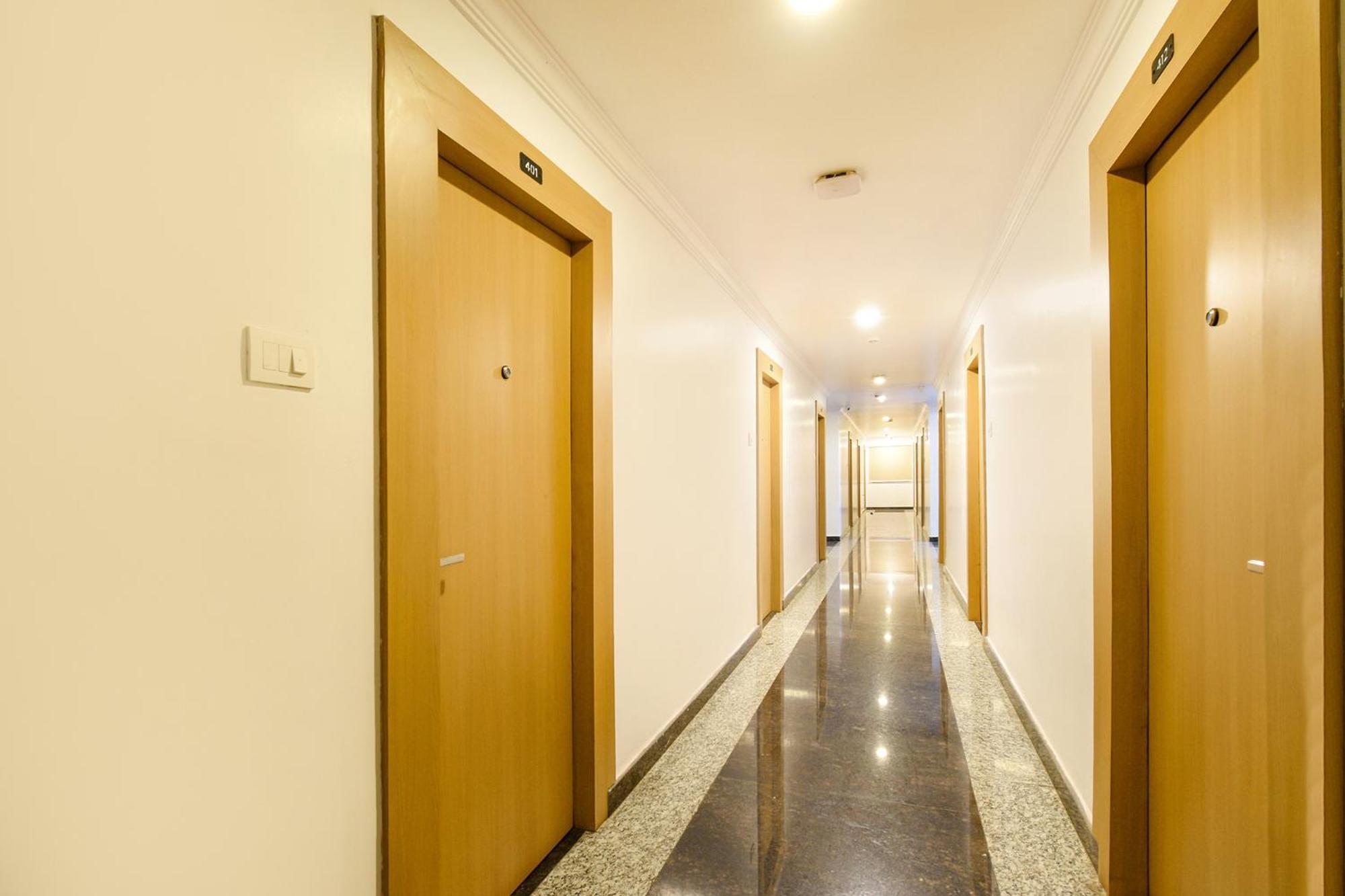 Fabhotel The Cinco Primera - Nr Kbr Park, Banjara Hills Hyderabad Exterior photo